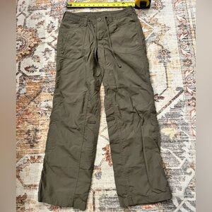 The North Face Trekking Cargo Pants in Olive